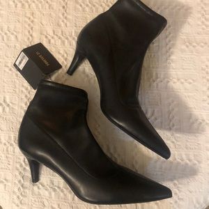 Forever 21 booties - black pleather - size 8